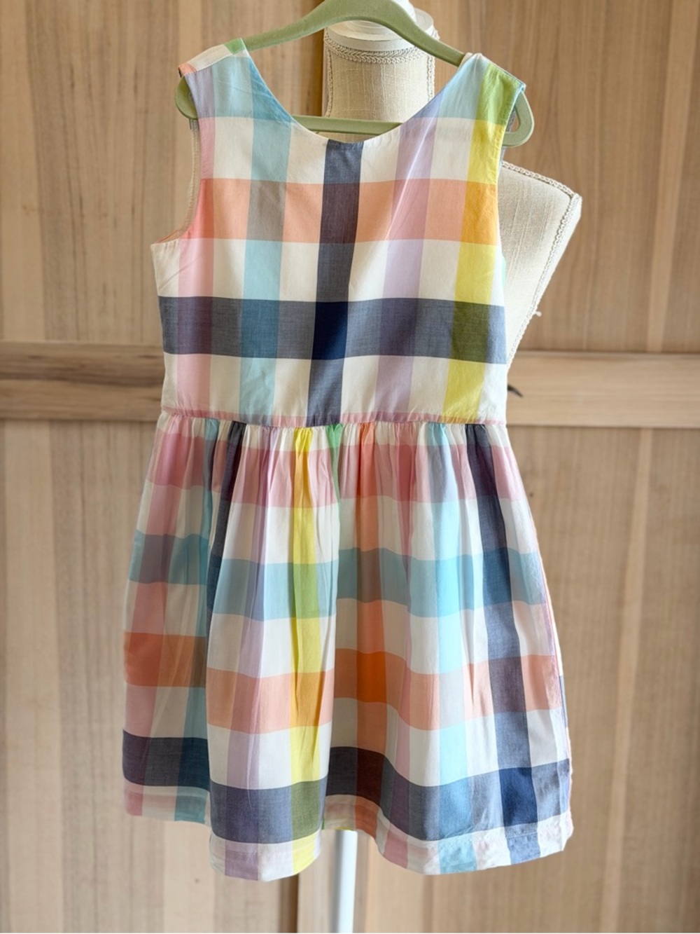 GAP Rainbow Plaid V Back Dress. Girl’s Sz-M (8) Cotton| Picnic | Summer. EUC